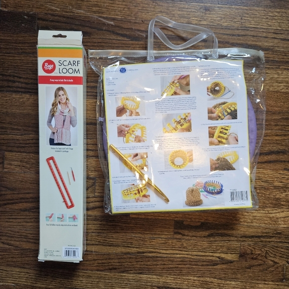 Loops & Threads® Knit Quick™ Knitting Loom Set + Hooks Boye Classic Knit - Picture 2 of 2